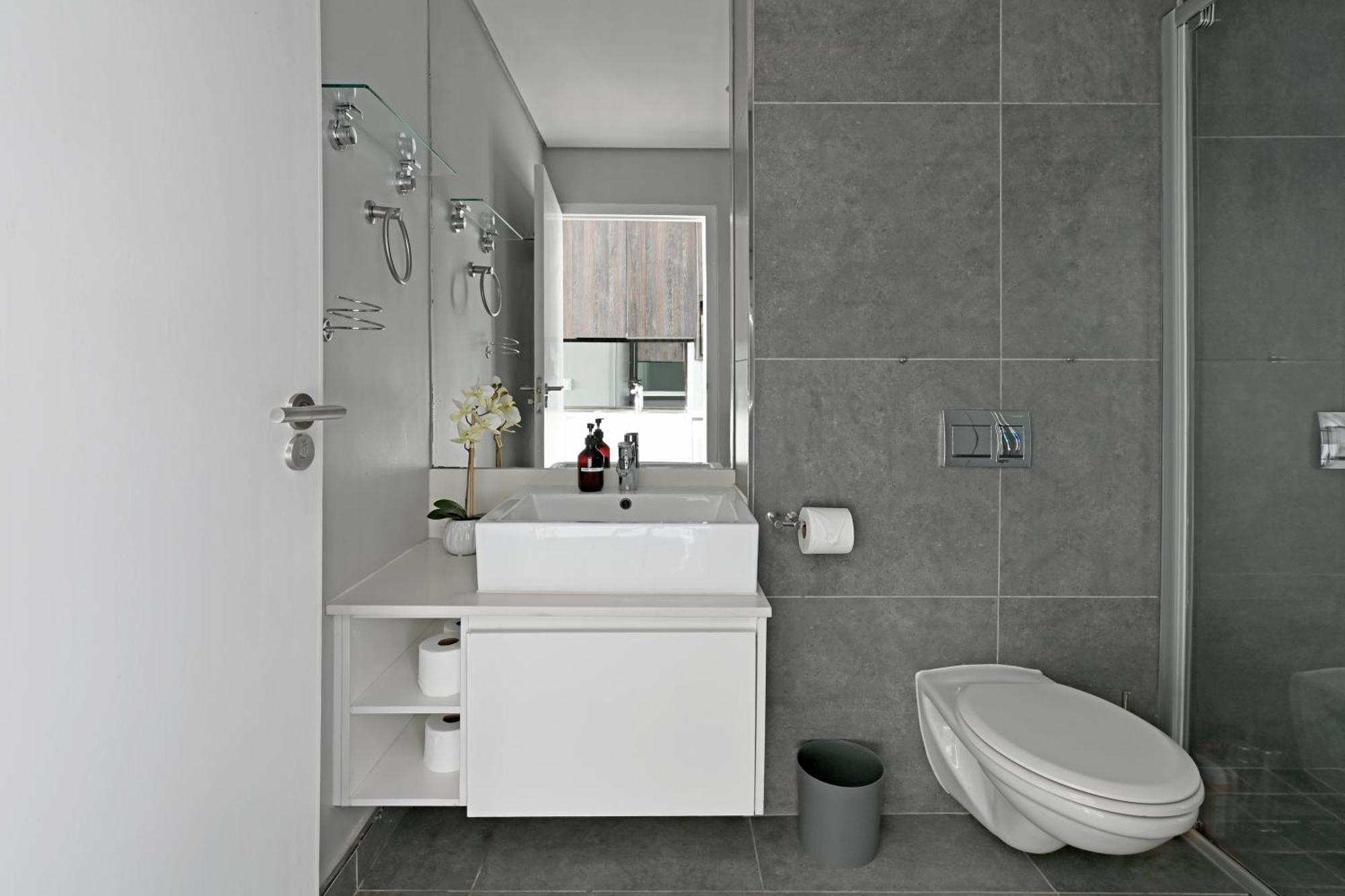 Yaya - Modern With City, Ocean & Mountain Views! * Kapstadt