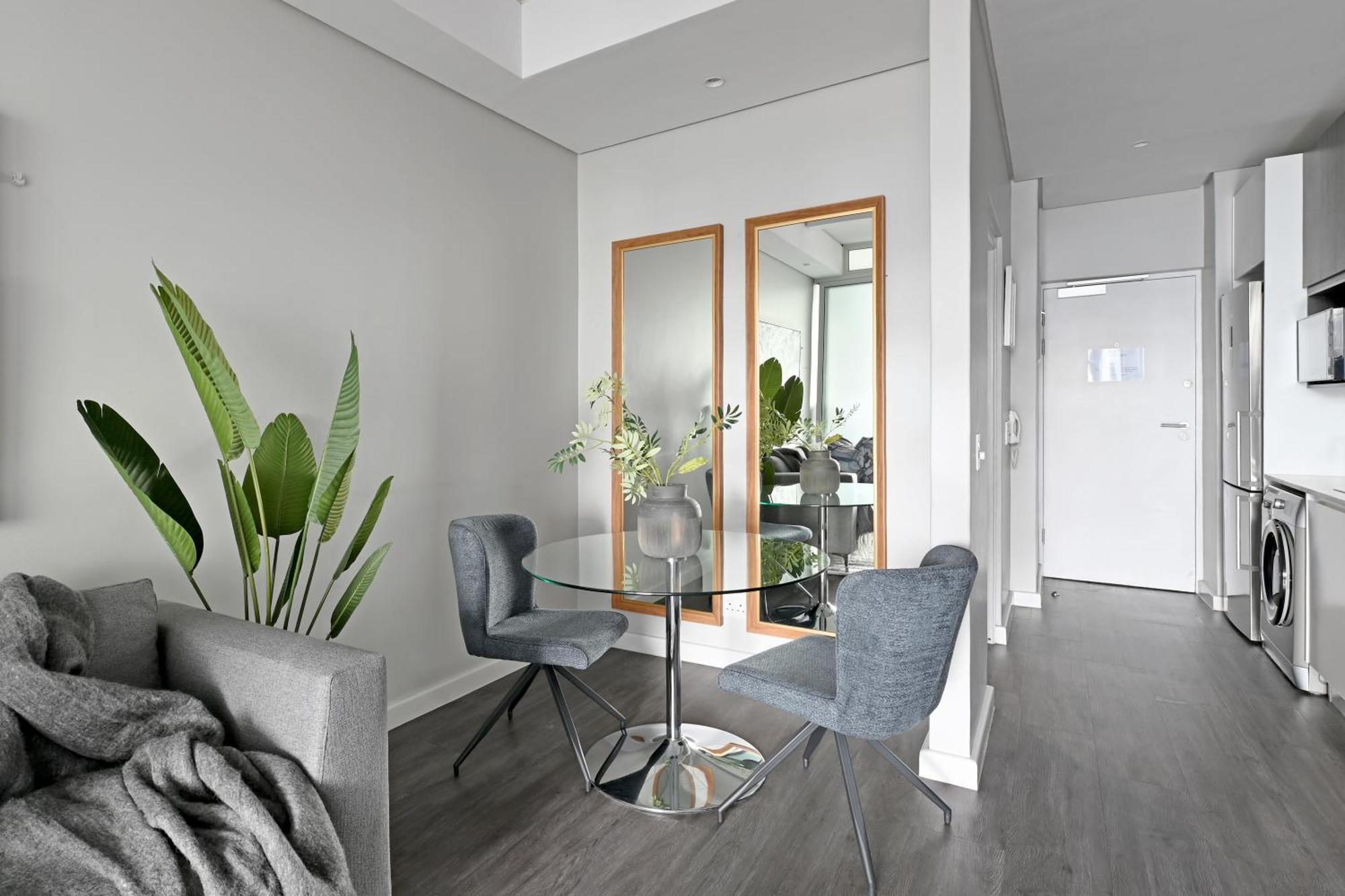 Yaya - Modern With City, Ocean & Mountain Views! Apartment